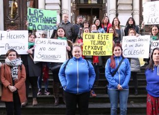 Integrantes del AMPA del colegio de Xove en la Xunta