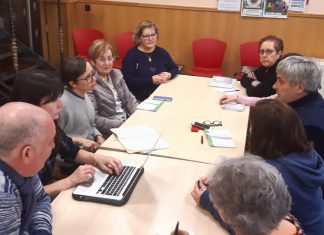 Reunión de Podemos-Equo con la asociación vecinal Jovellanos