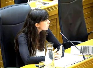 El Ayuntamiento coordinará la lucha contra la contaminación de las aguas con el Principado tras aprobar la proposición de Podemos-Equo Laura Tuero en el pleno de septiembre de 2020